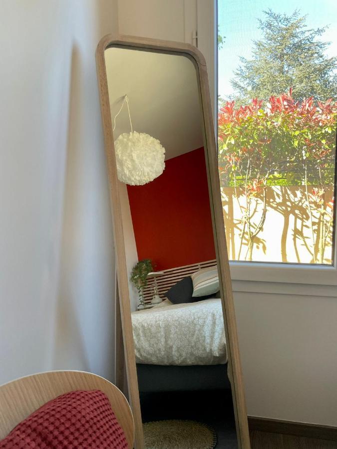 Le Loft De Genas - La Cabane Екстер'єр фото